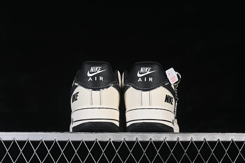 All Categories Nk Air Force 1 Air Force Series Nk Air Force 1 Low Air Force Low Nike Air Force 1'07 Low Silver Beige Black Print Air Force One Low Casual Shoes DF0188-109